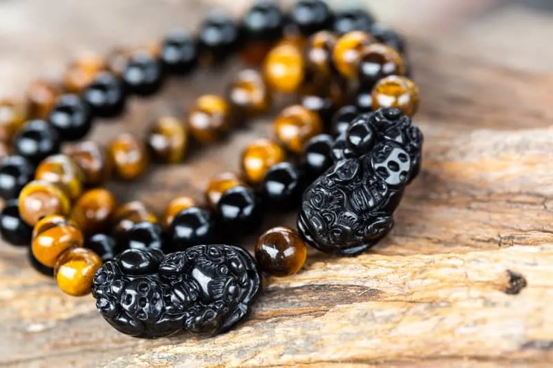 feng shui bracelet with obsidian pixiu