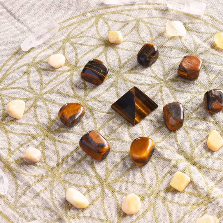 how to use citrine to attract money - citrine crystal grid
