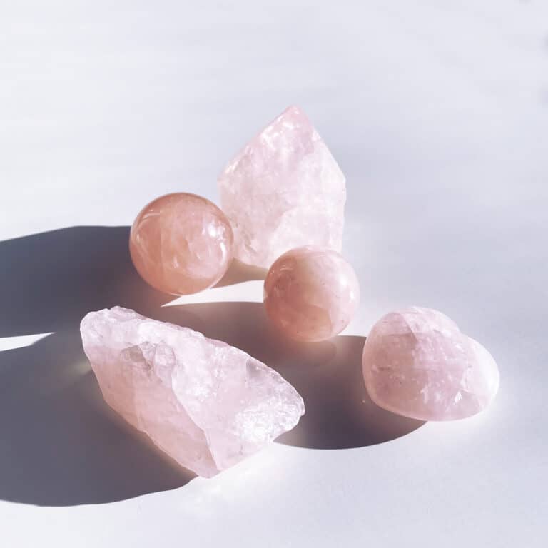 how to use rose quartz for love