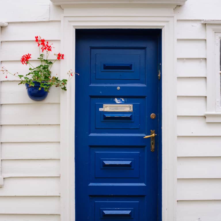 feng shui front door tips